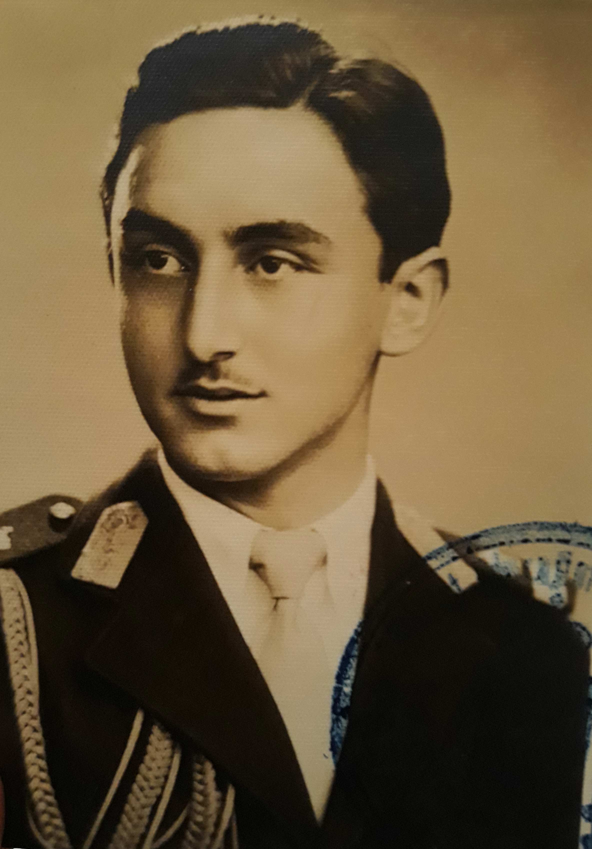 Ioan Mexi, absolvent al promoției 1941, bun prieten și camarad al lui Mircea Carp (colecția colonel Ioan Mexi).