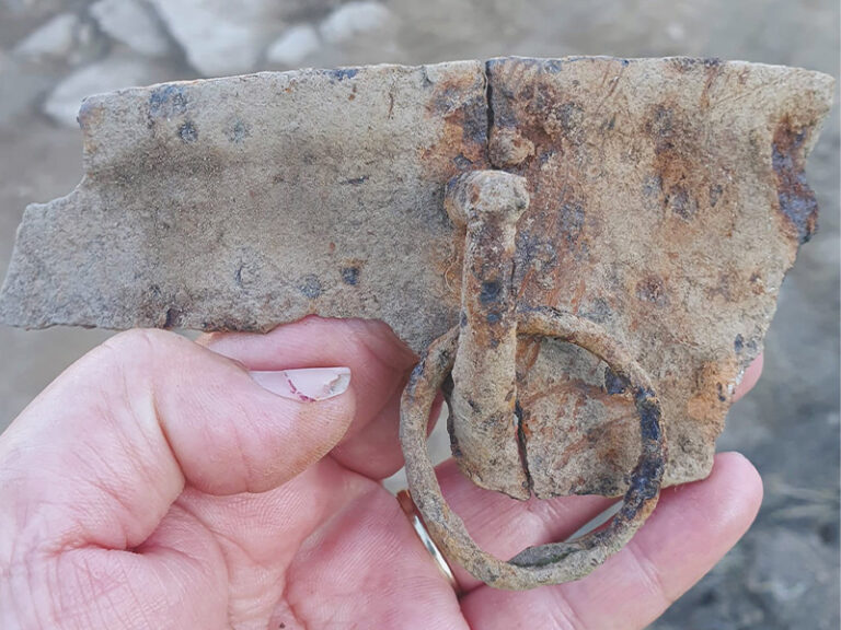 Fragment de cadelnita
