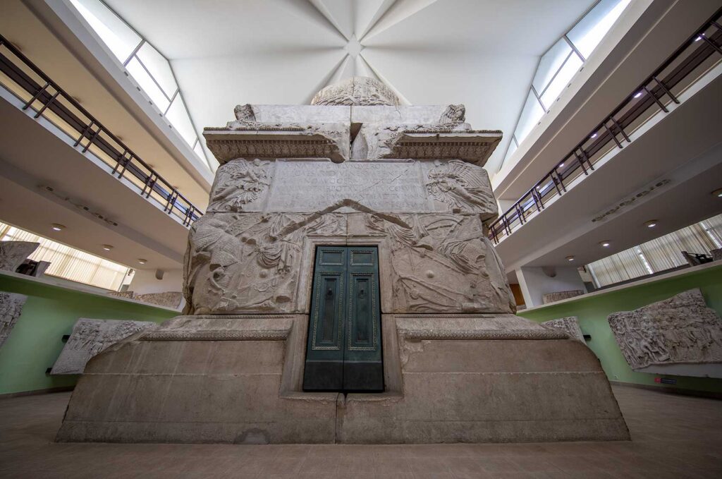 The Trajan’s Column Replica