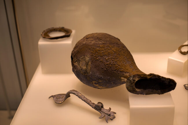 Noile descoperiri arheologice excepționale în necropola tumulară a orașului antoc Callatis - MNIR