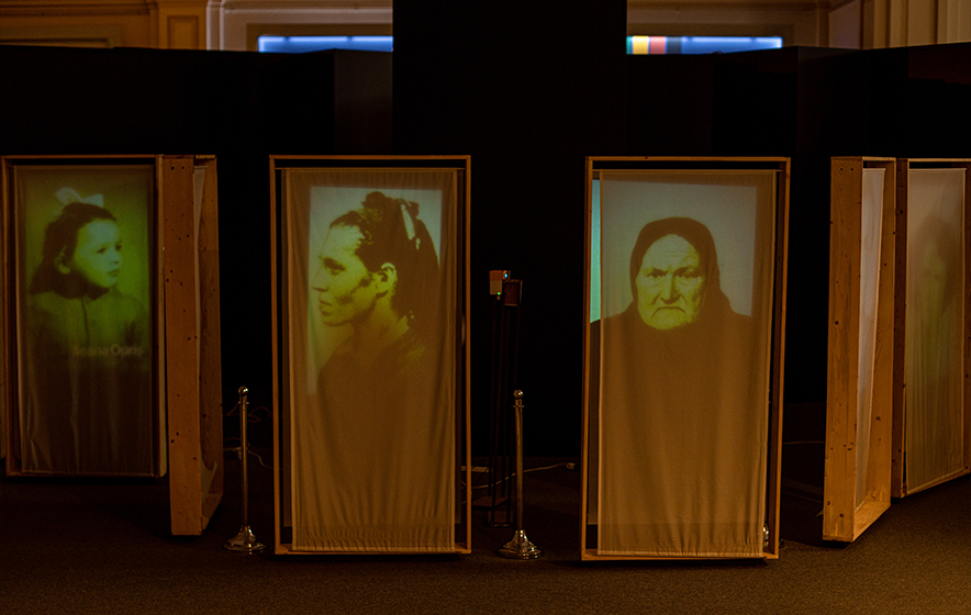 Detalii expozitie “Duşmance ale poporului”