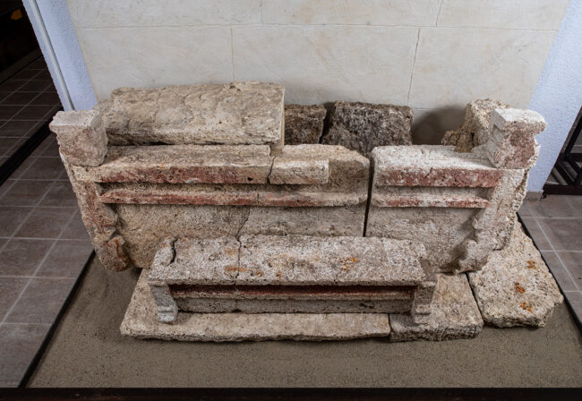 Patul funerar elenistic - Callatis, Lapidarium, MNIR