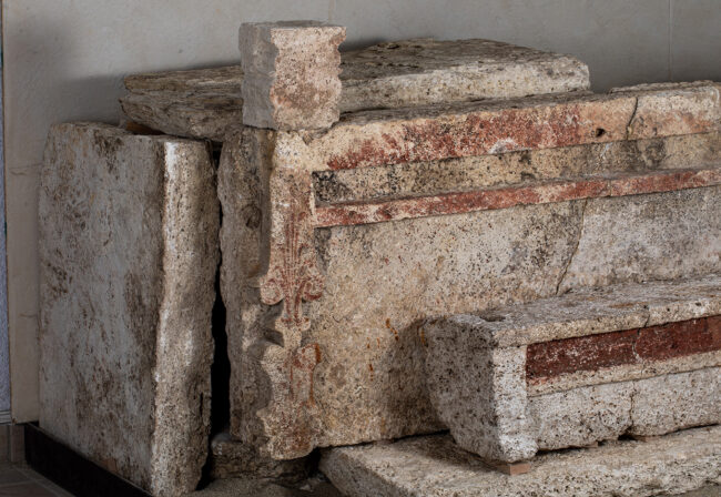 Patul funerar elenistic - Callatis, Lapidarium, MNIR